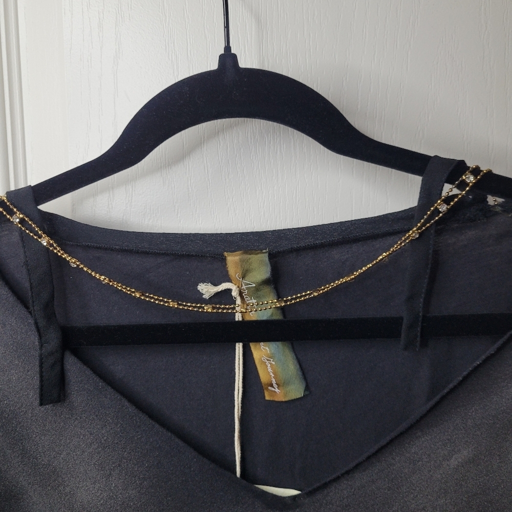 ARATTA Asymetric Top With Graphic Detail. NWT. - Picture 4 of 9